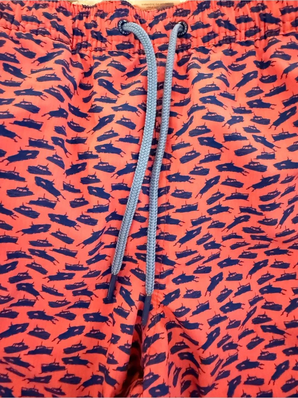 Vineyard Vines Pink & Navy Boat Print Swim Trunks Size Small
